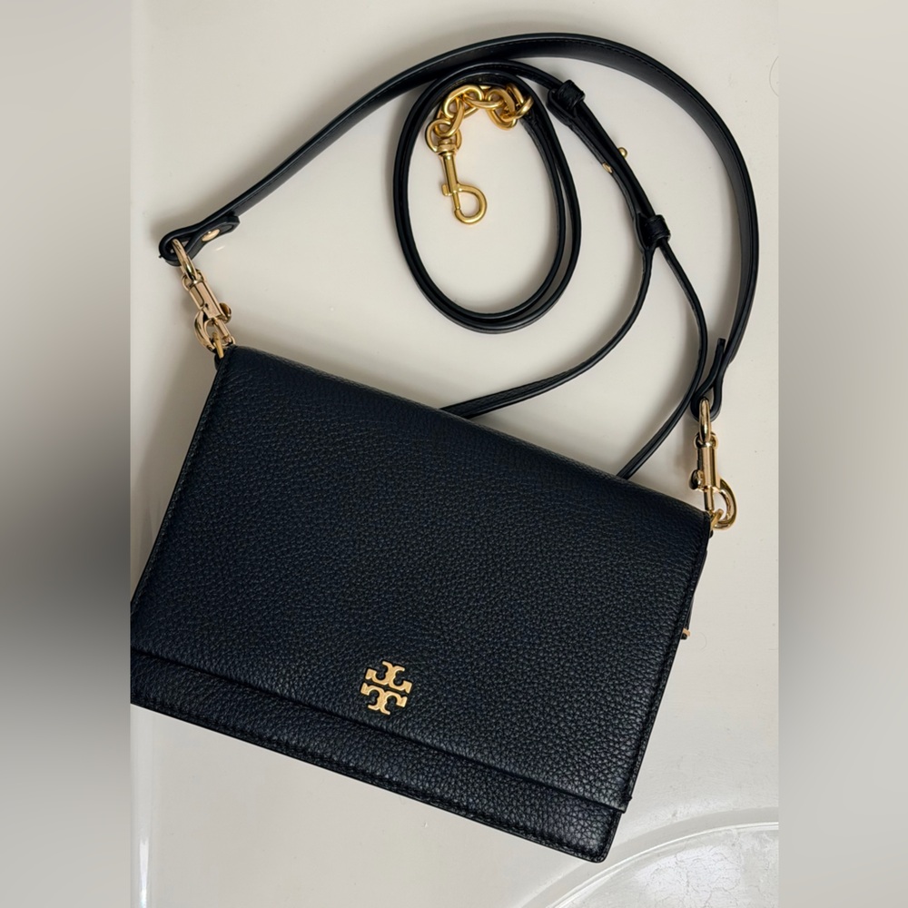 Tory Burch Georgia Pebbled Leather Crossbody in Black